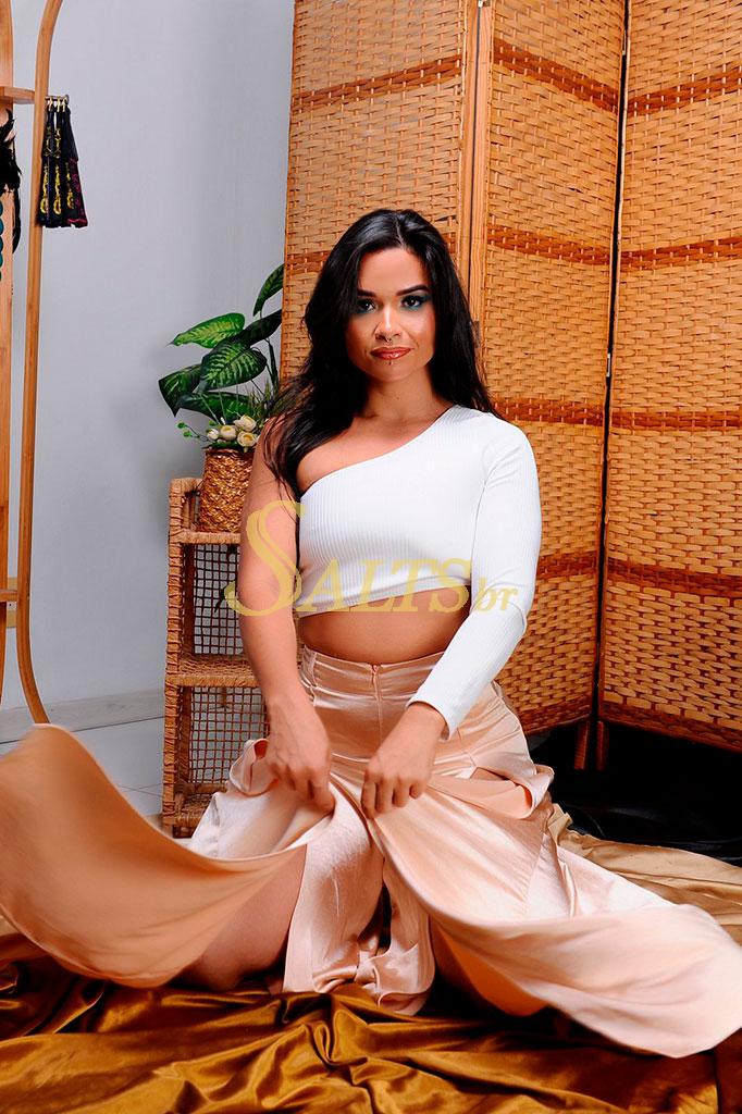 Acompanhante Hellen Petrovich no RJ / Rio de Janeiro