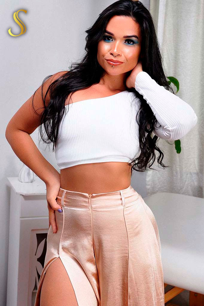 Acompanhante de Luxo - Hellen Rocha